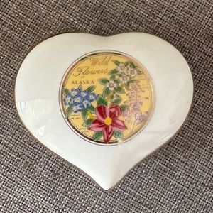 Wildflower of Alaska~ Porcelain Trinket Box~Souvenir~ Gold Rim